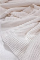 ВЯЗАННЫЙ ТРИКОТАЖ МОЛОКО 10100